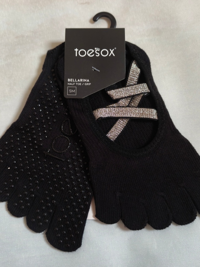 Yoga Dance & Fitness Center Llc - ถุงเท้าโยคะ Toesox สำหรับผู้หญิง ถุงเท้าฝึกซ้อมมืออาชีพ กันลื่น แยกนิ้ว